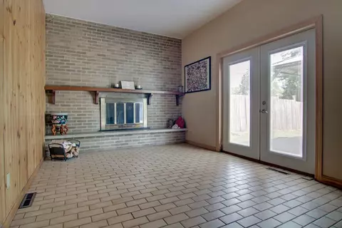 213 E 40th Pl, Griffith, IN 46319 photo 13