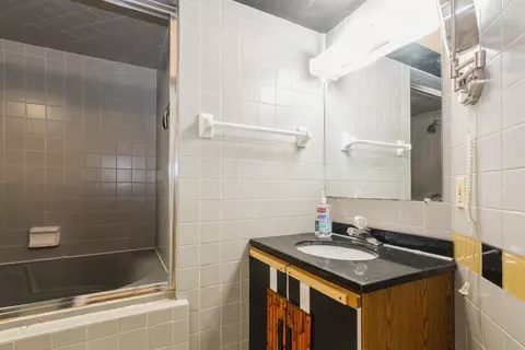 Undisclosed, Crown Point, IN 46307 photo 9