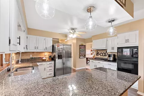 9525 Johnson St, Crown Point, IN 46307 photo 5