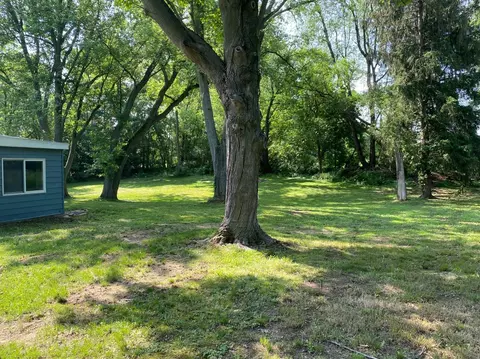 2272 E State Road 2, Rolling Prairie, IN 46371 photo 4