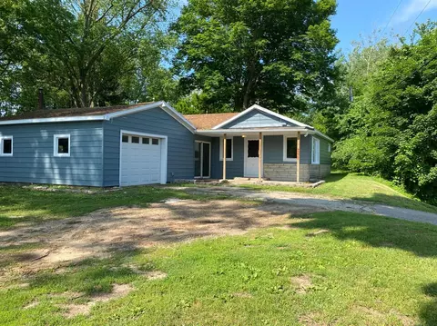 2272 E State Road 2, Rolling Prairie, IN 46371 photo 3