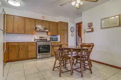 9519 Marigold Ln, Munster, IN 46321 photo 8
