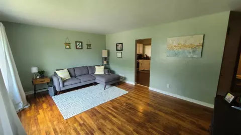 335 N Dwiggins St, Griffith, IN 46319 photo 7