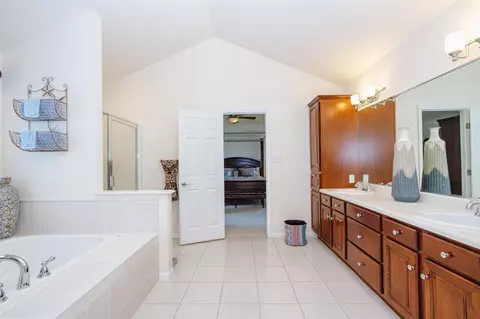 8317 Doubletree Ct, Crown Point, IN 46307 photo 10