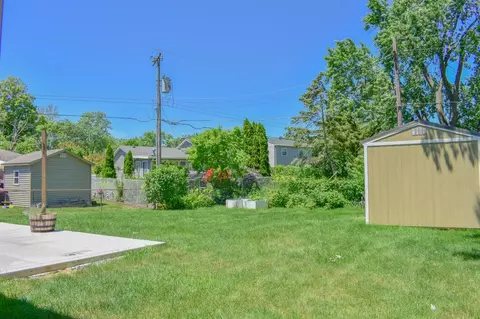1231 Maxwell St, Crown Point, IN 46307 photo 3