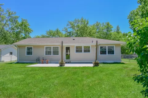 1231 Maxwell St, Crown Point, IN 46307 photo 2