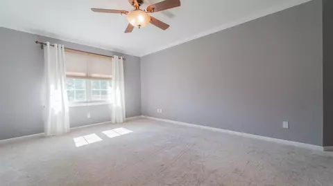 10747 Knickerbocker Ct, Saint John, IN 46373 photo 17