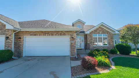 10747 Knickerbocker Ct, Saint John, IN 46373 photo 36