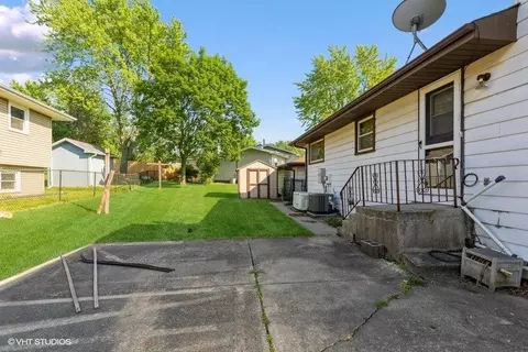 2511 James Dr, Dyer, IN 46311 photo 10