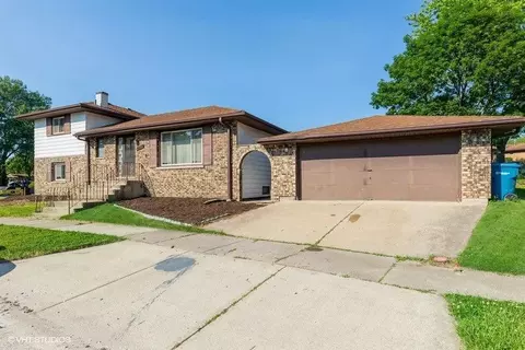 2511 James Dr, Dyer, IN 46311 photo 2