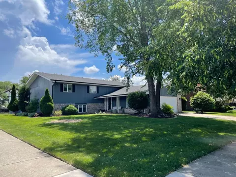 2301 Boulder Rd, Dyer, IN 46311 photo 1
