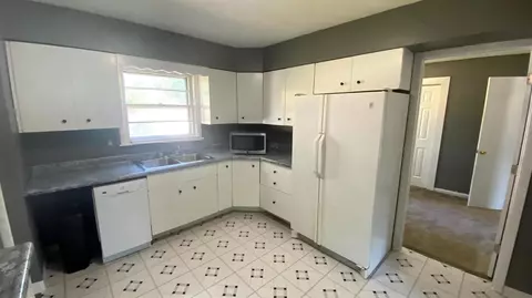 211 N Elmer St, Griffith, IN 46319 photo 9