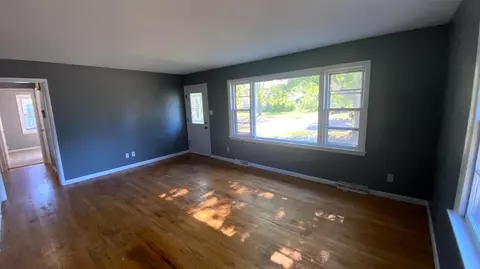 211 N Elmer St, Griffith, IN 46319 photo 10