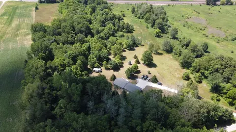 9275 E 200, Knox, IN 46534 photo 12