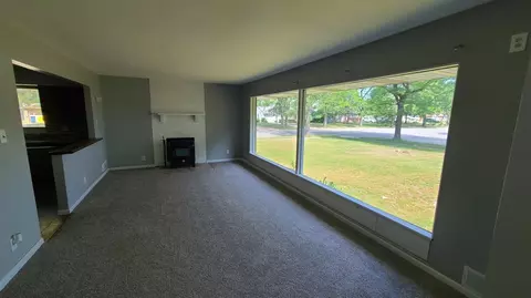 219 W Oak St, Griffith, IN 46319 photo 4