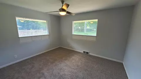 219 W Oak St, Griffith, IN 46319 photo 10