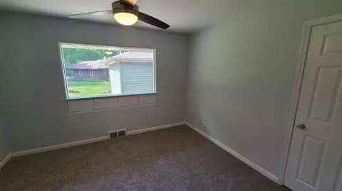 219 W Oak St, Griffith, IN 46319 photo 11