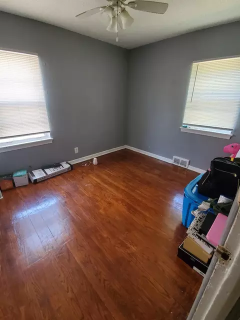 443 King St, Gary, IN 46406 photo 8