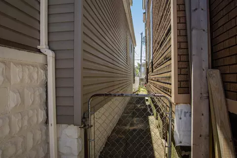 1526 John St, Whiting, IN 46394 photo 34