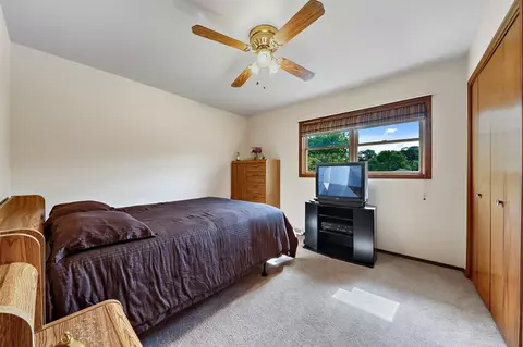 322 N True St, Griffith, IN 46319 photo 10