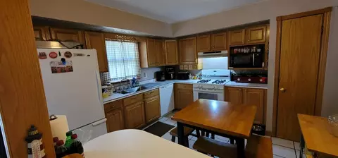 727 N Wiggs St, Griffith, IN 46319 photo 9