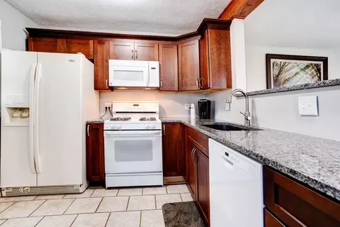 237 W Jasper St, Goodland, IN 47948 photo 5