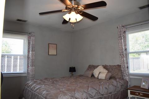 831 E Woodside Dr, Griffith, IN 46319 photo 30