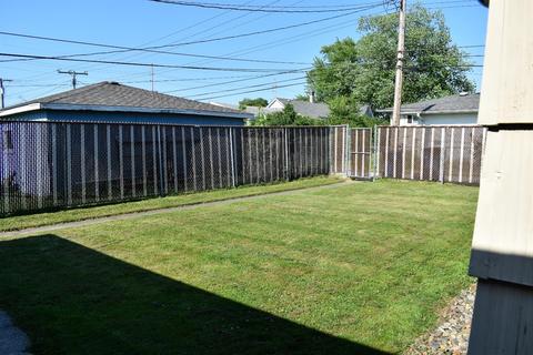 831 E Woodside Dr, Griffith, IN 46319 photo 9