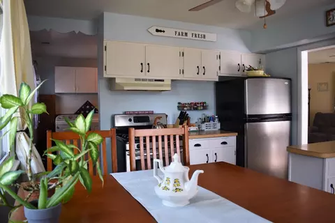 831 E Woodside Dr, Griffith, IN 46319 photo 19