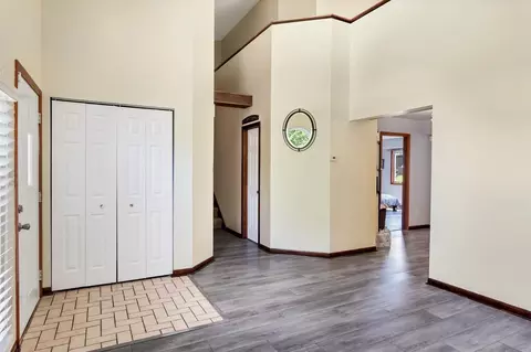 1815 Springvale Dr, Crown Point, IN 46307 photo 3