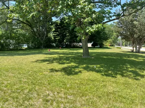 501 N Colfax St, Griffith, IN 46319 photo 1