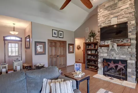 645 E Kentucky Rd, Beecher, IL 60401 photo 36