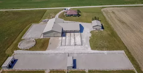 645 E Kentucky Rd, Beecher, IL 60401 photo 3