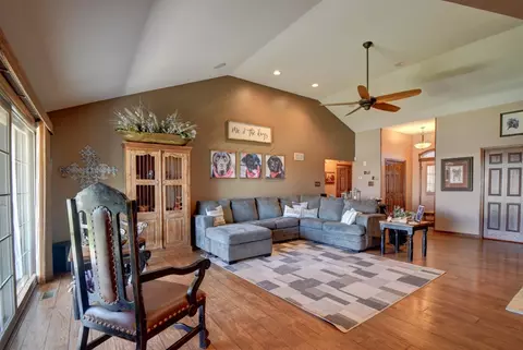 645 E Kentucky Rd, Beecher, IL 60401 photo 34