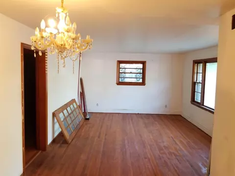 6940 Hemlock Ave, Gary, IN 46403 photo 5