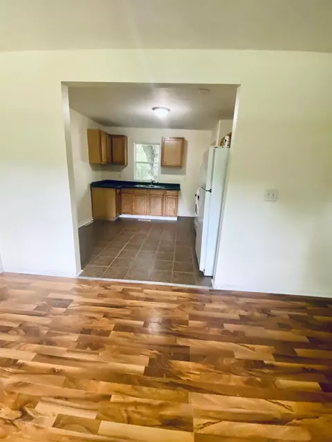 4828 Whitcomb St, Gary, IN 46408 photo 3