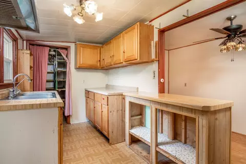 2254 Colfax St, Gary, IN 46406 photo 10