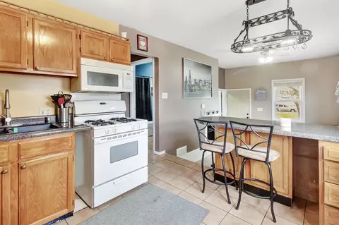 123 N Elmer St, Griffith, IN 46319 photo 9
