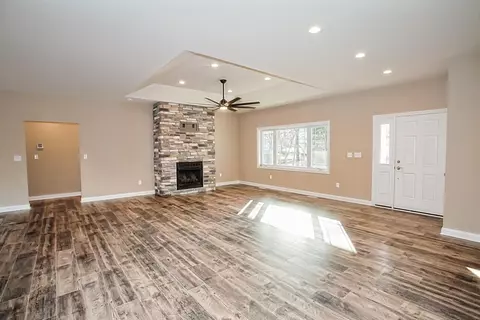 448 N Nichols St, Lowell, IN 46356 photo 5