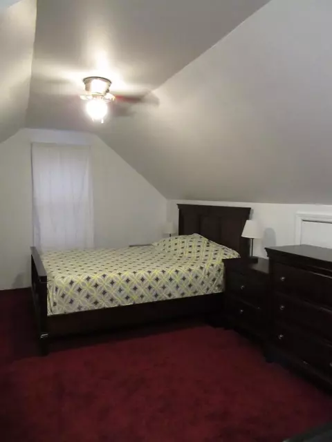 Undisclosed, Hammond, IN 46324 photo 14