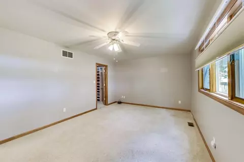 541 N Oriole Ave, Griffith, IN 46319 photo 18