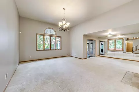 541 N Oriole Ave, Griffith, IN 46319 photo 12