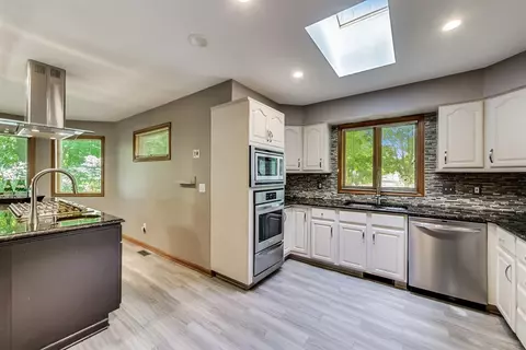 541 N Oriole Ave, Griffith, IN 46319 photo 4