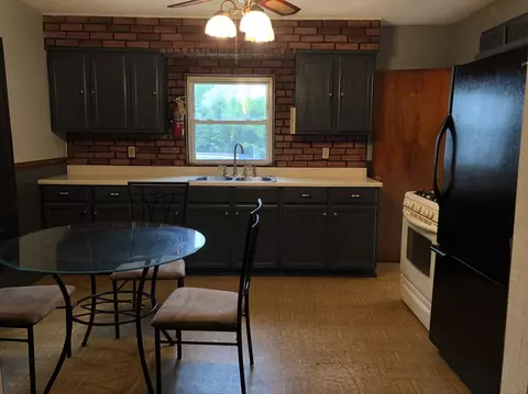 2019 Elm St, Griffith, IN 46319 photo 3
