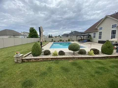 9660 Lee Pl, Crown Point, IN 46307 photo 3