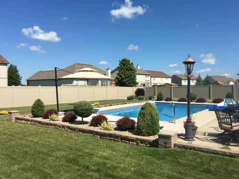 9660 Lee Pl, Crown Point, IN 46307 photo 2