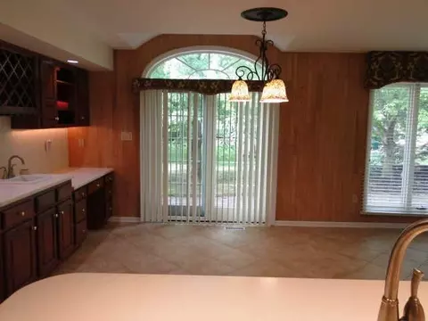 1446 Coventry Ln, Munster, IN 46321 photo 21