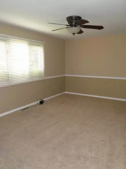 1446 Coventry Ln, Munster, IN 46321 photo 38