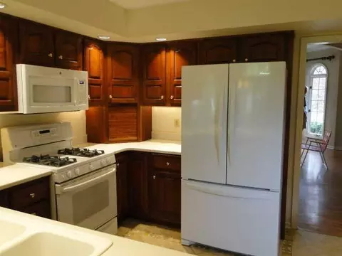 1446 Coventry Ln, Munster, IN 46321 photo 19