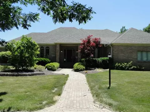 1446 Coventry Ln, Munster, IN 46321 photo 2